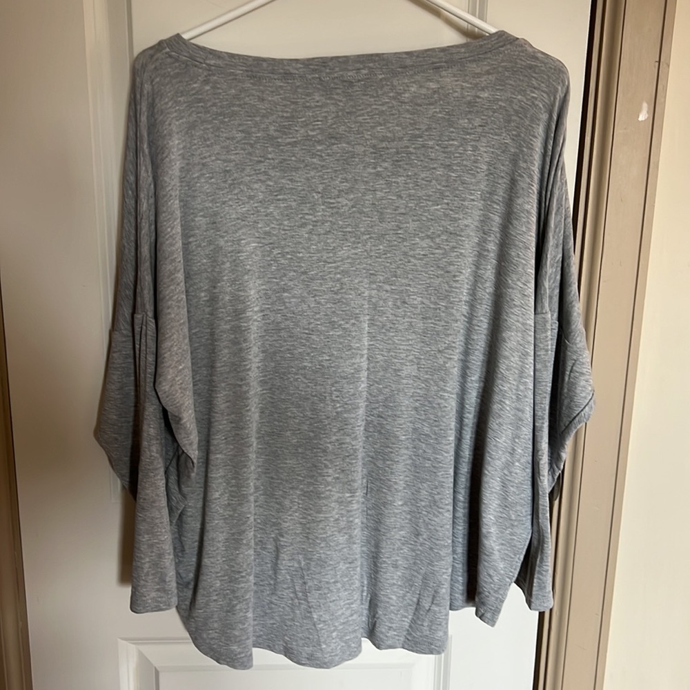 LOFT XL Gray Top - Picture 2 of 6